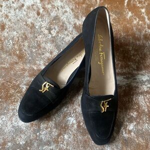 SALVATORE FERRAGAMO kitten heels (sz 8A)